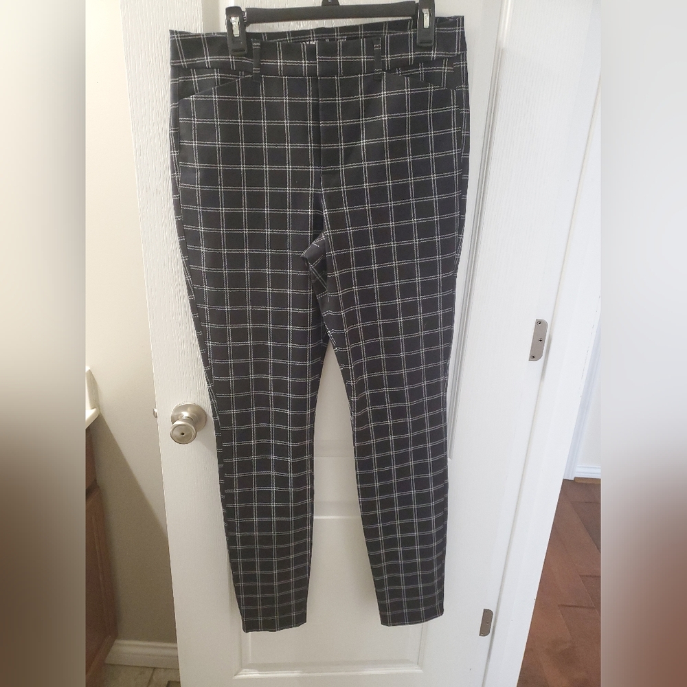Old Navy Pixie Skinny Pants, high rise, size 12  TALL